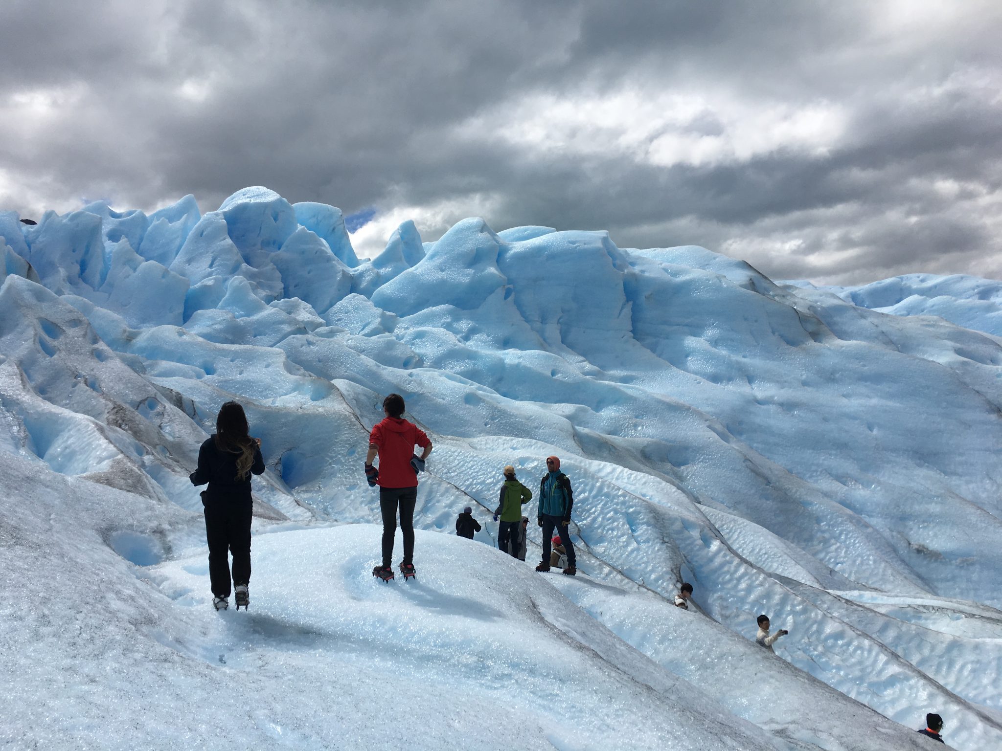 ペリトモレノ氷河トレッキングツアーの行き方 料金 ベストシーズン 詳細まとめ チームトラベラー 海外旅行 世界一周のバイブル
